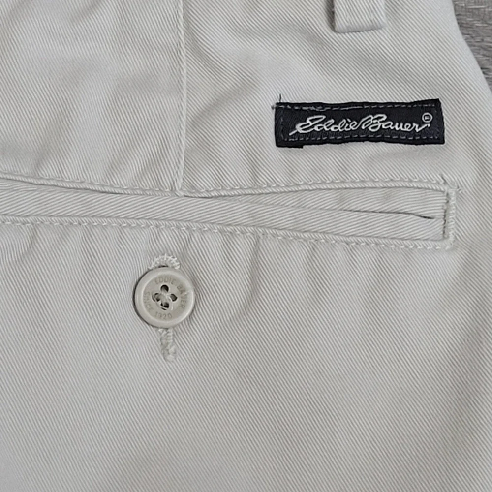 Eddie‎ Bauer Pants Mens 36x32 Ivory Khaki Wrinkle-Resistant Pleated Chino Preppy
